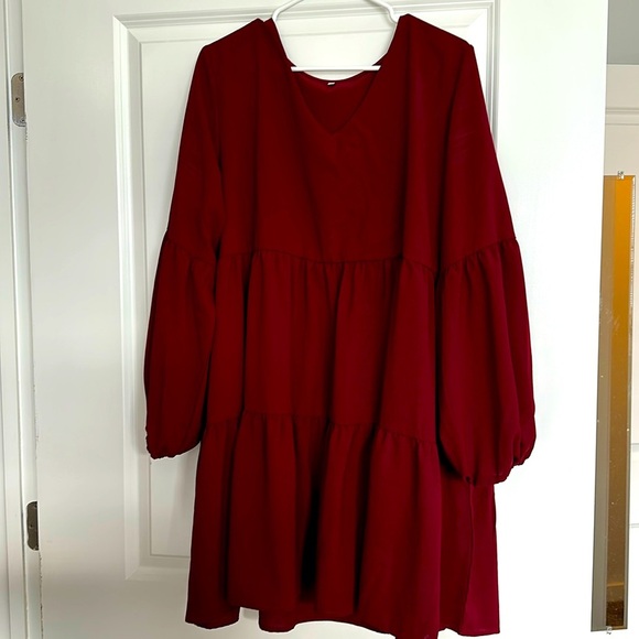Maroon dress with lantern sleeves, plus size - Picture 1 of 1